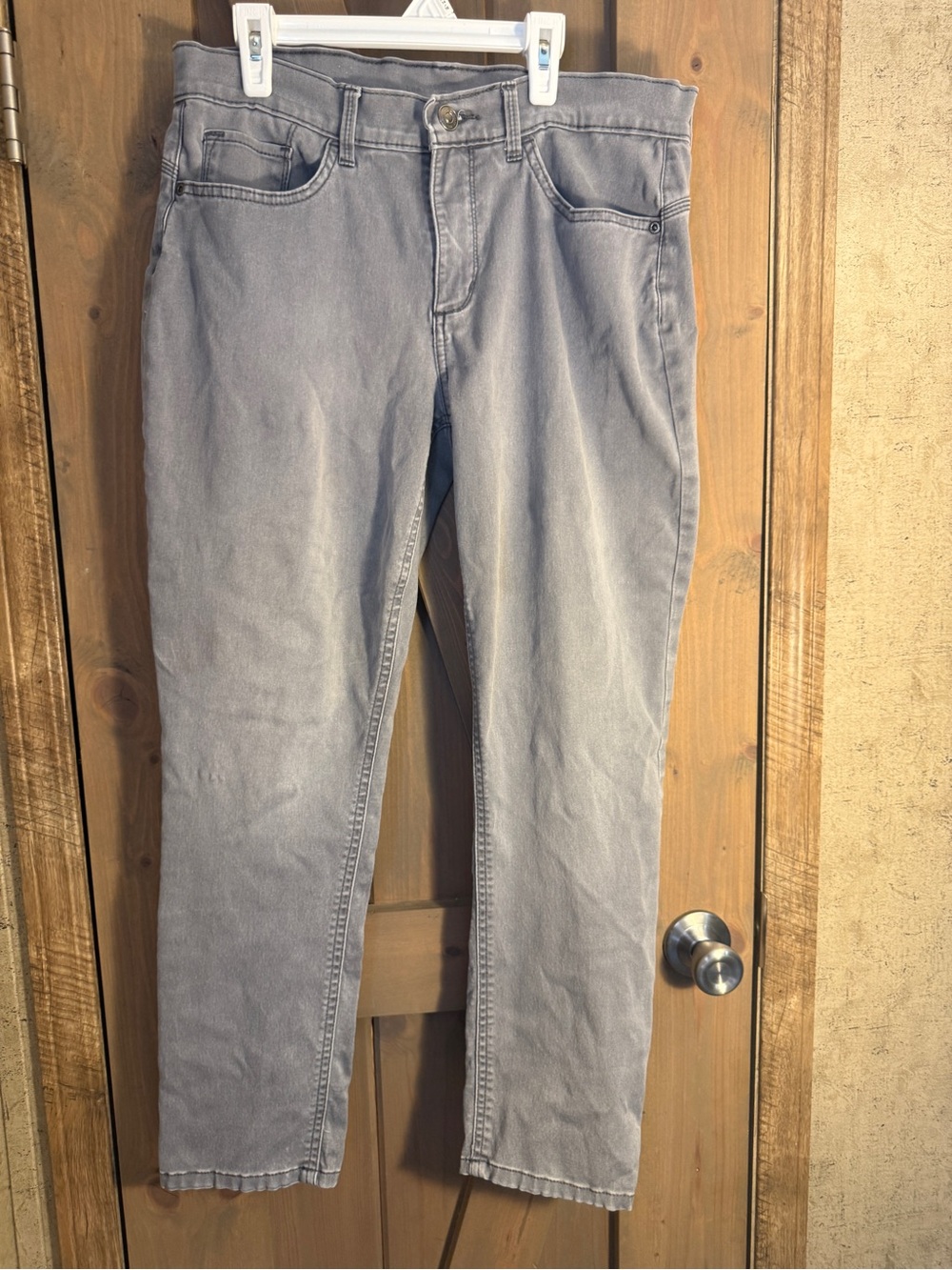 Lee Straight Leg Jeans in Light Gray